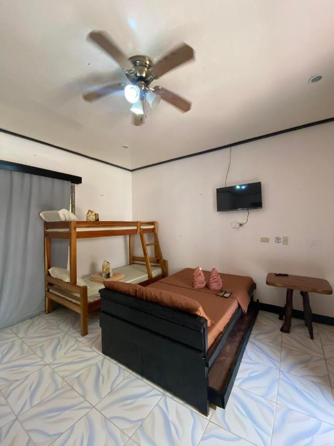 Mia Affordable Rooms El Nido Zewnętrze zdjęcie